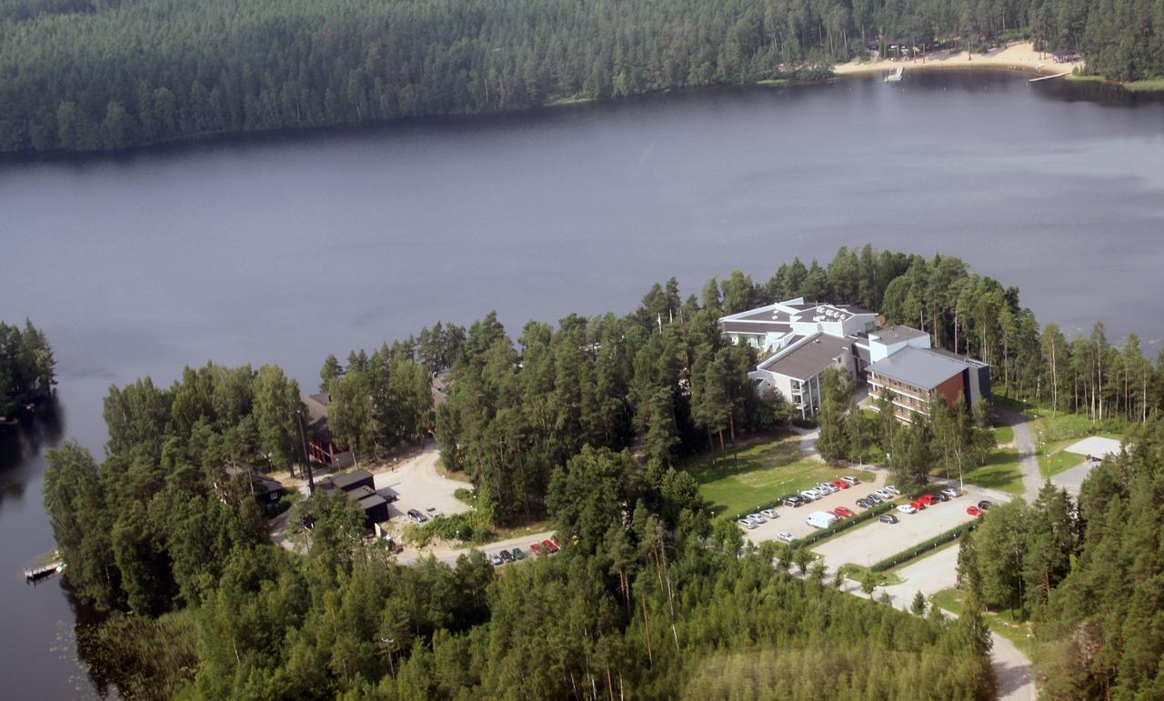Lehmirannan Lomakeskus Hotel Salo  Eksteriør billede